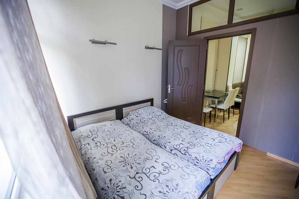 Sweet Home Apartment Tiflis Habitación foto